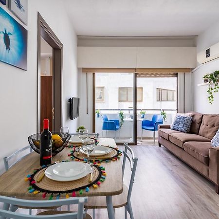 Eleni'S 1-Br Apt In Larnaca Center ภายนอก รูปภาพ
